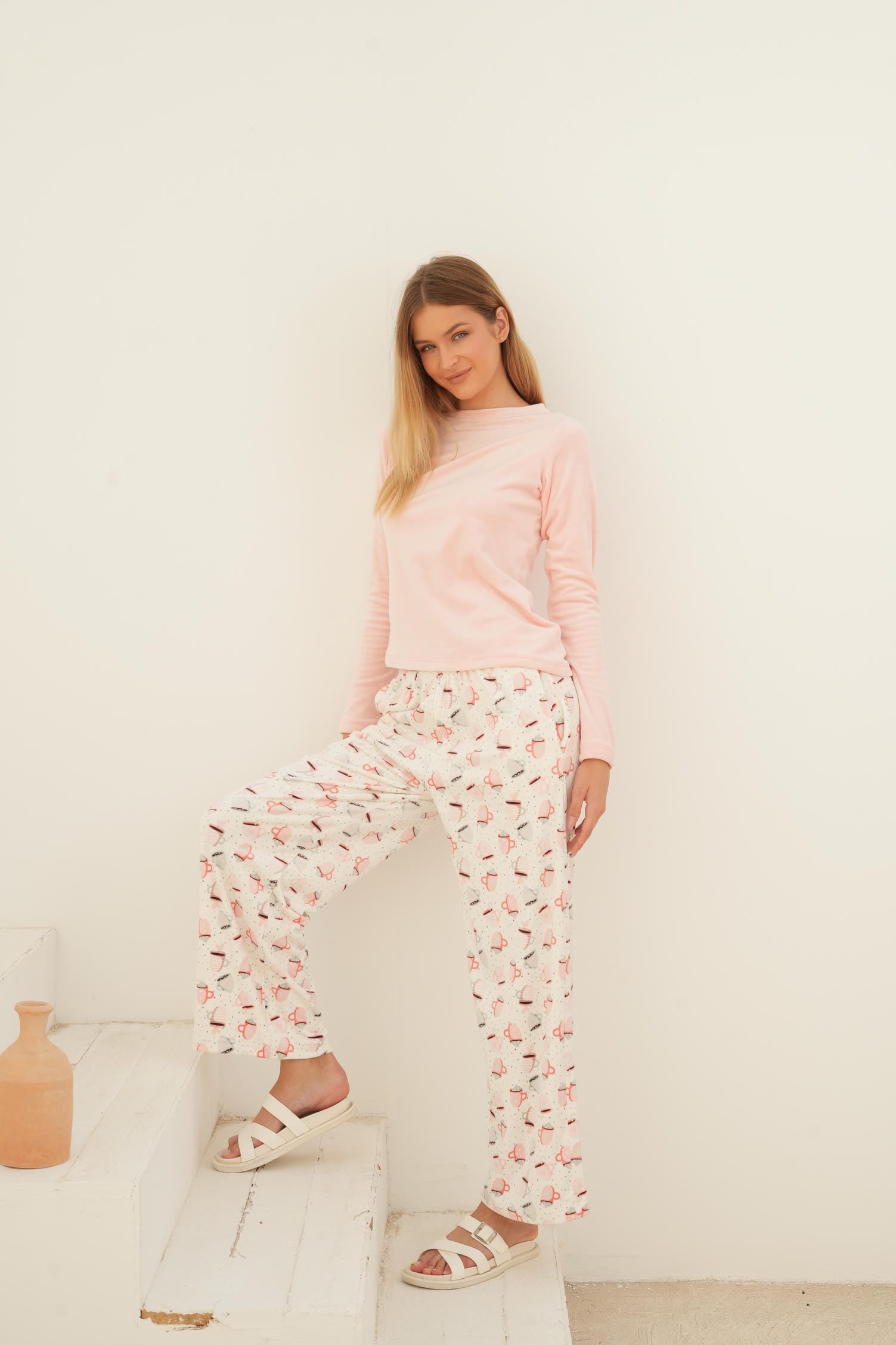 Winter Glow Lounge Set