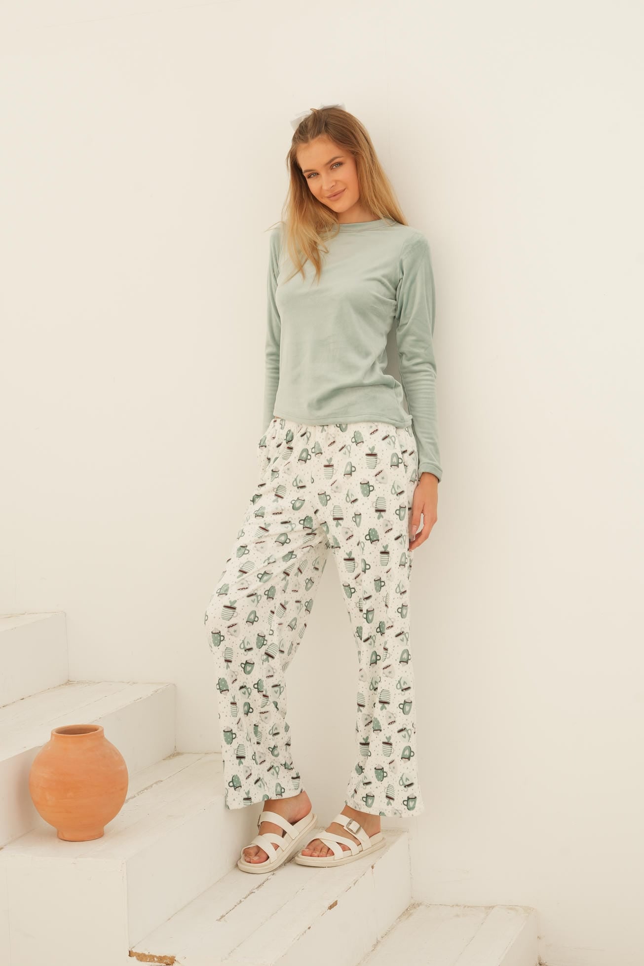 Winter Glow Lounge Set