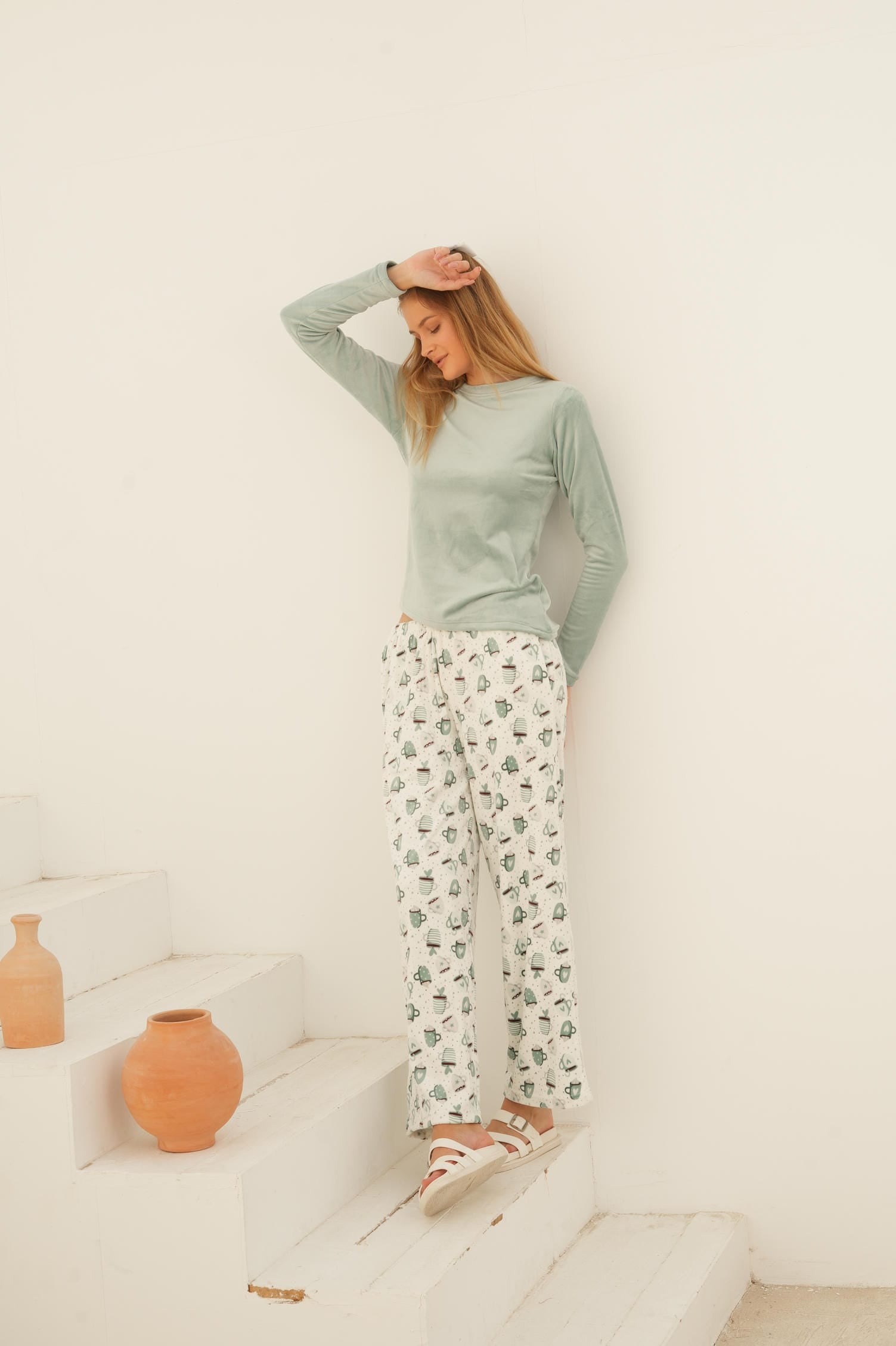 Winter Glow Lounge Set